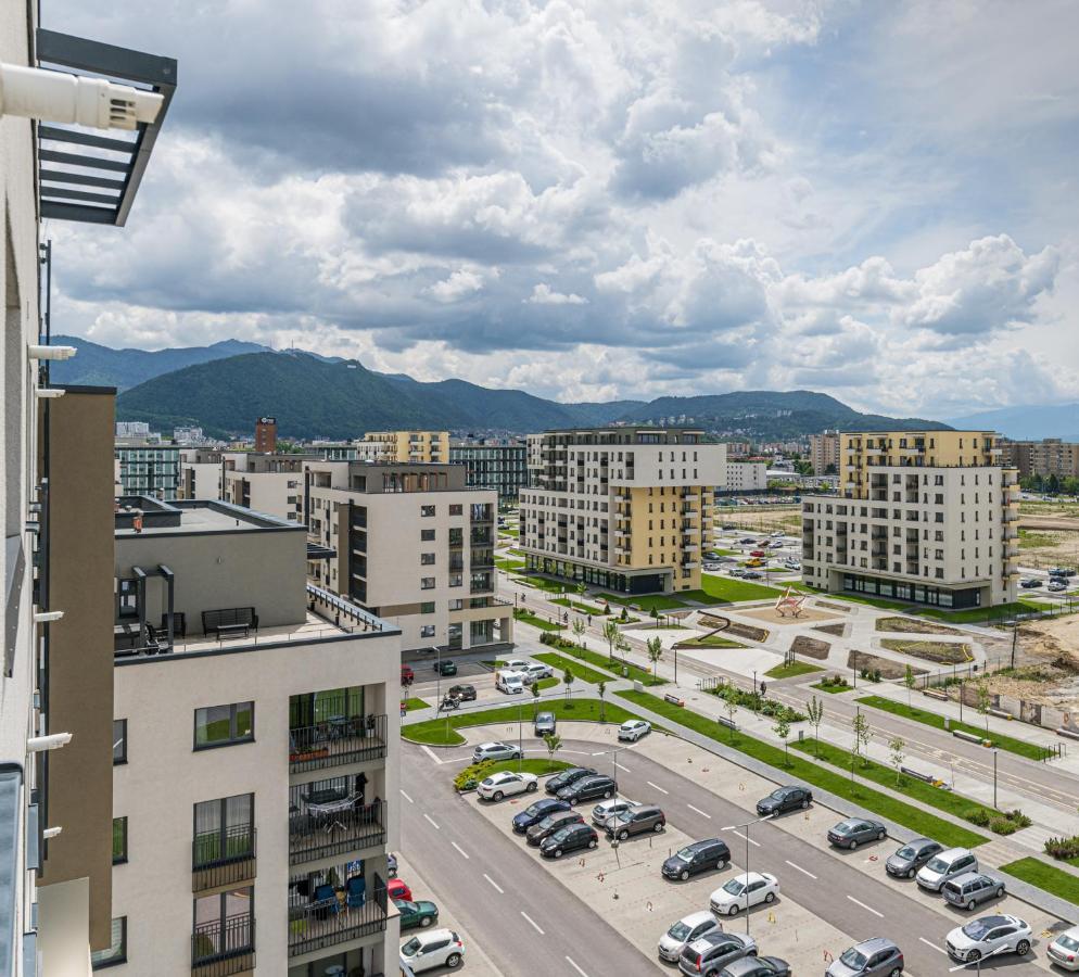 Coresi Modern Apartment Μπρασόβ Εξωτερικό φωτογραφία